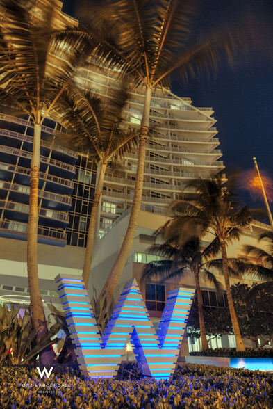 8 Luxury Condos in 2 Oceanfront Building portfolio of 2 properties for sale on LoopNet.com - Building Photo - Image 2 of 16
