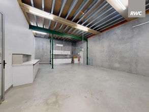 2 Kabi Cct, Deception Bay for lease Interior Photo- Image 2 of 6