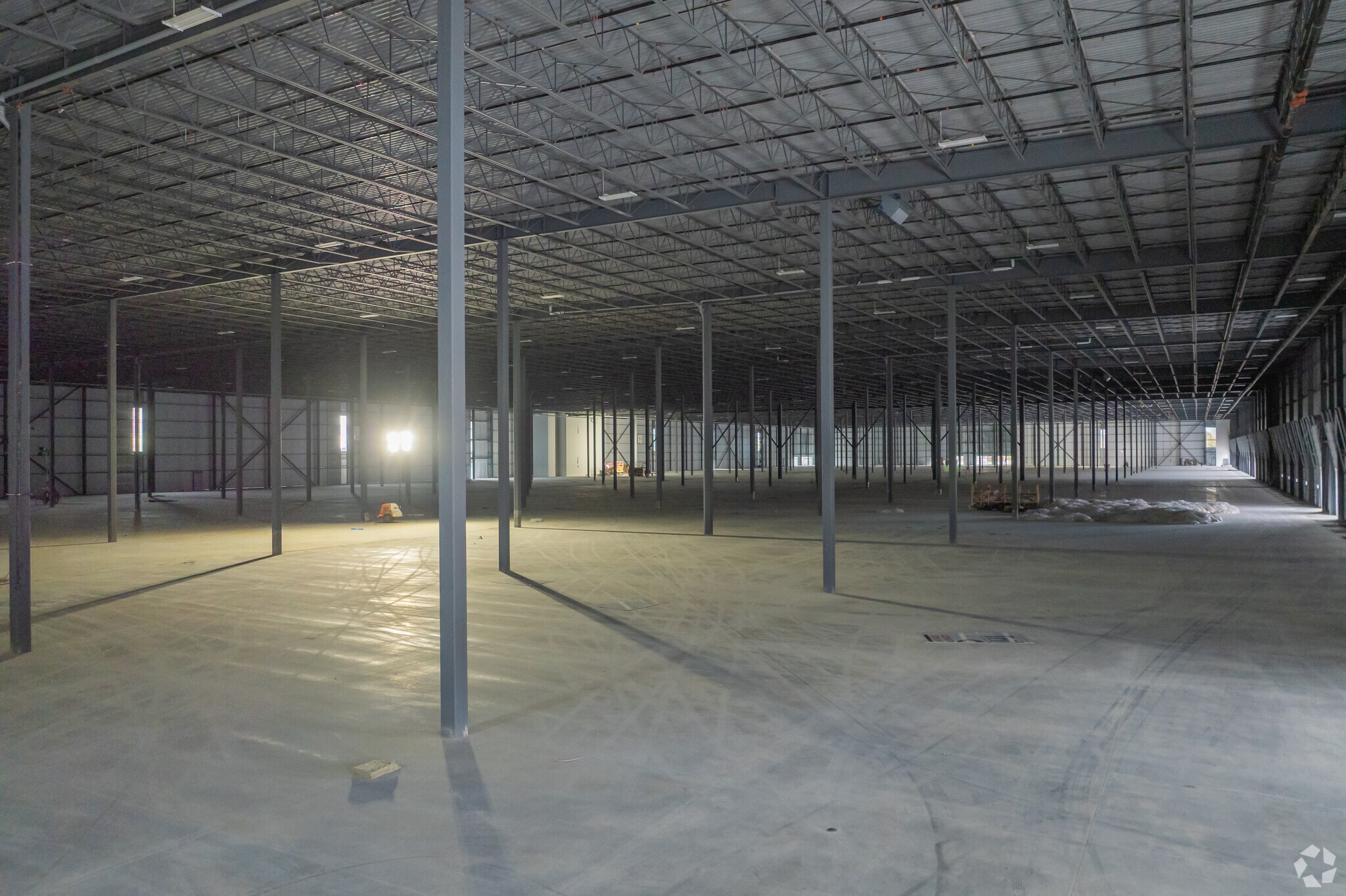 22 Medicorum Pl, Hamilton, ON for lease Interior Photo- Image 1 of 6