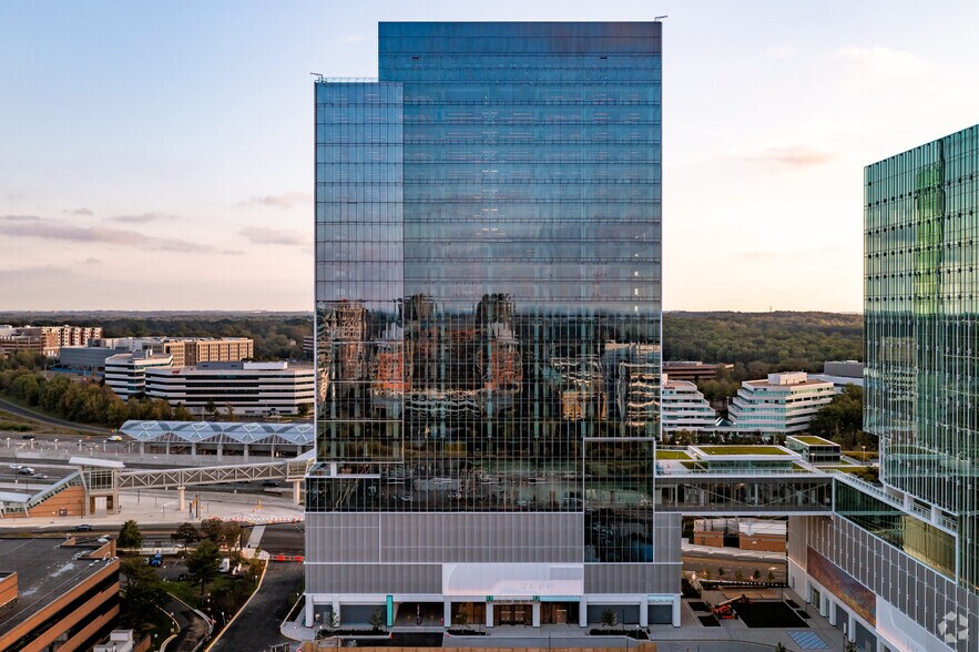 2000 Opportunity Way, Reston, VA for sale - Building Photo - Image 1 of 1