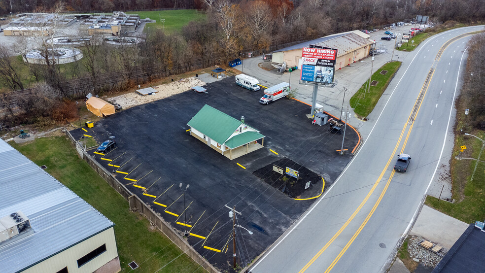 702 Industrial Blvd, Latrobe, PA for sale - Building Photo - Image 3 of 58