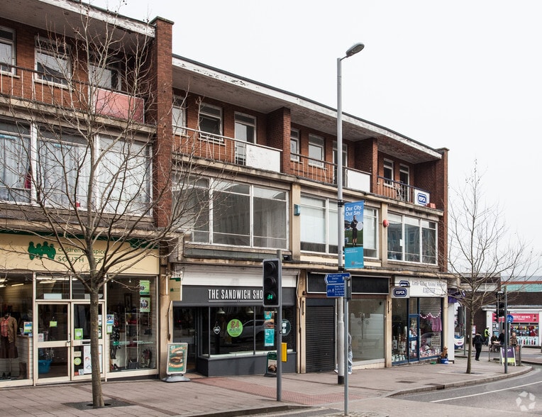 27 Paris St, Exeter for lease - Building Photo - Image 3 of 5