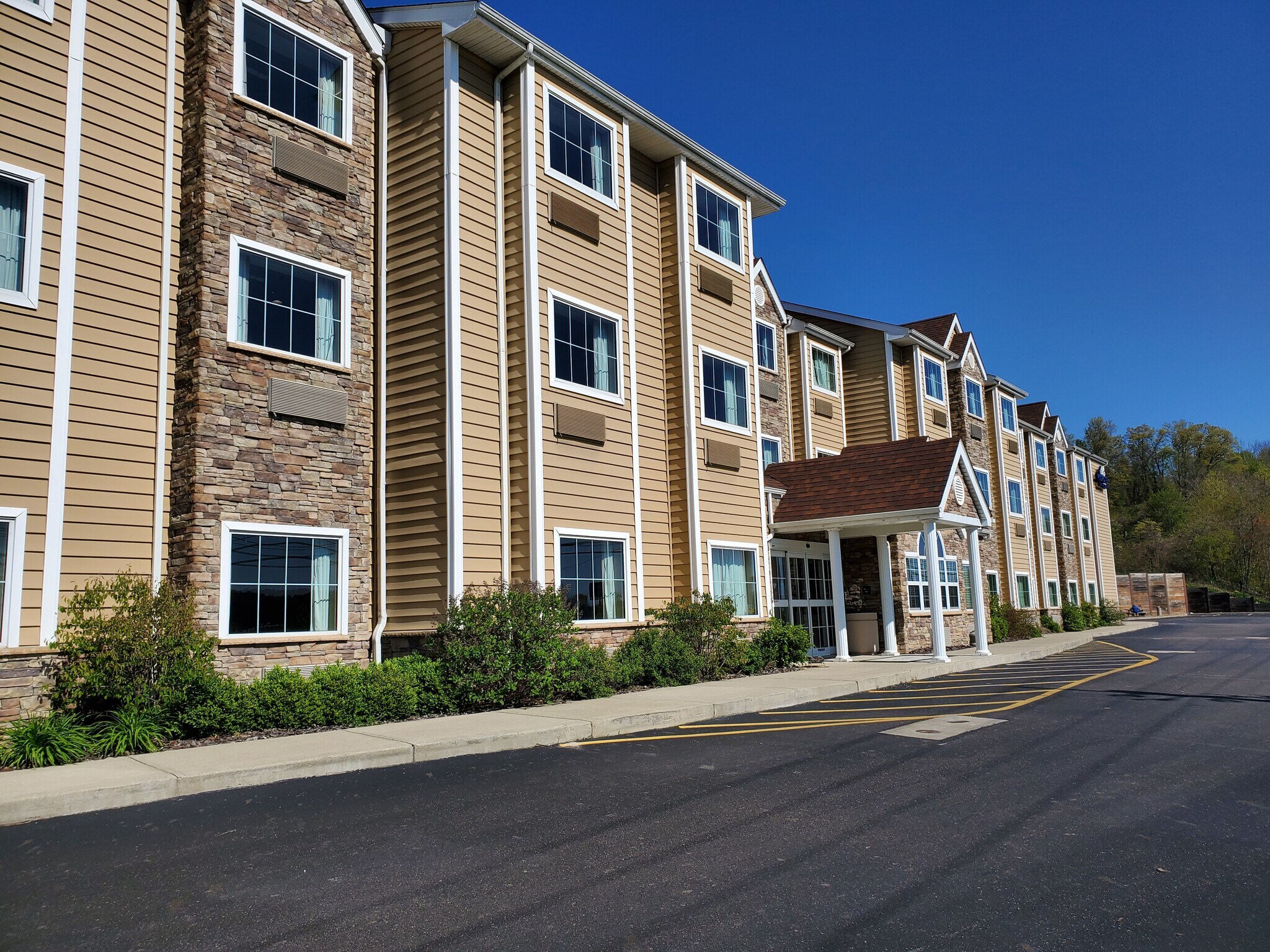 8779 Georgetown Rd, Cambridge, OH for sale Primary Photo- Image 1 of 1
