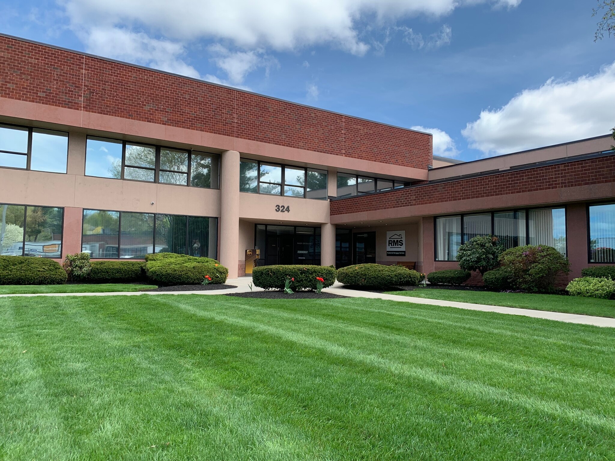 324-330 Grove St, Worcester, MA for lease Building Photo- Image 1 of 5