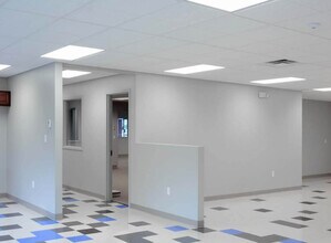 2060 Fairport Nine Mile Point Rd, Penfield, NY for lease Building Photo- Image 2 of 9