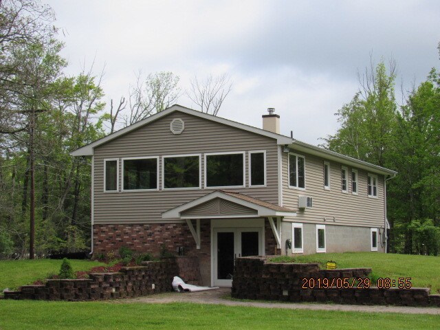29 Frankie Ln, Liberty, NY for sale - Primary Photo - Image 1 of 1