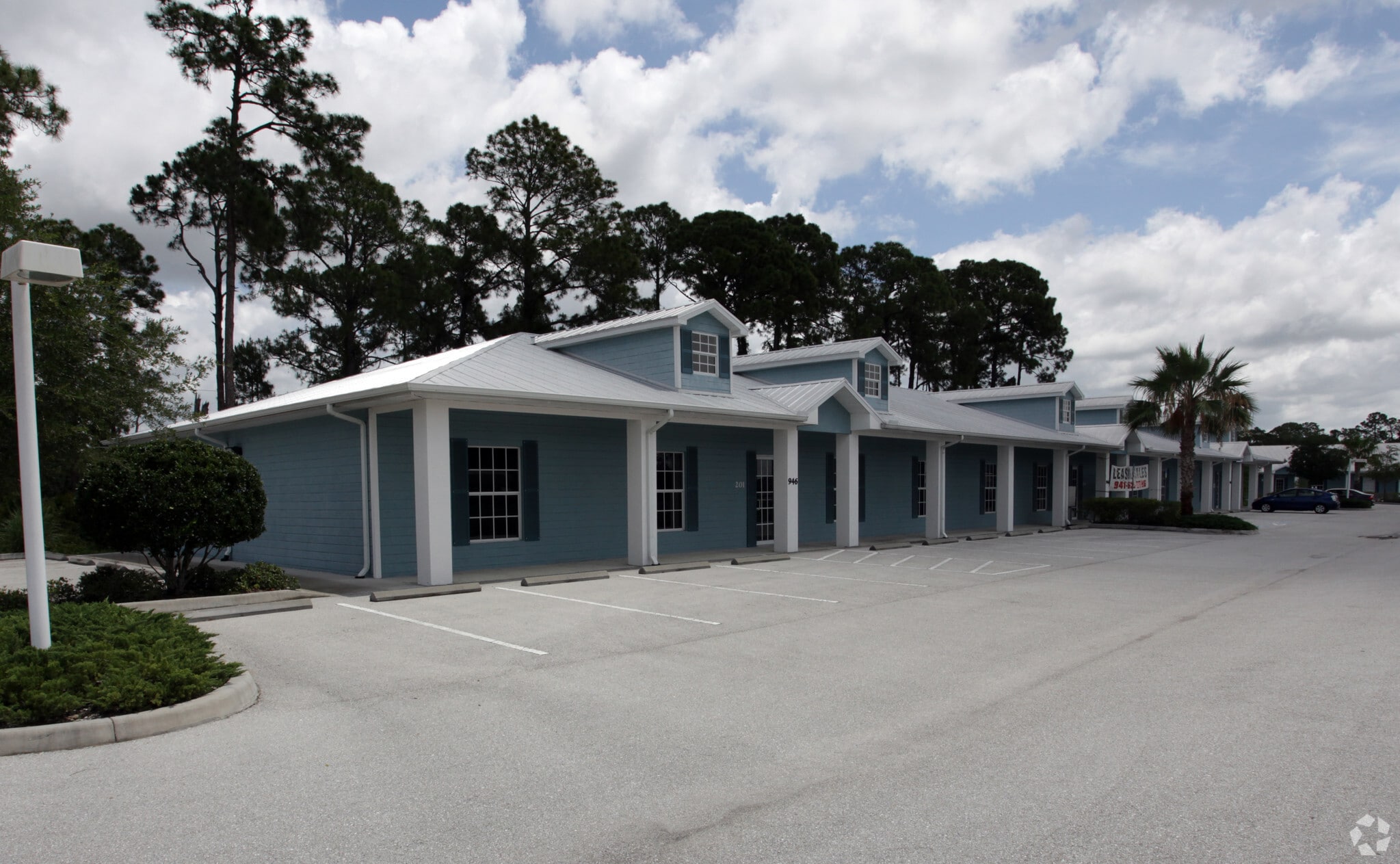946 Tamiami Trl, Port Charlotte, FL for lease Primary Photo- Image 1 of 16