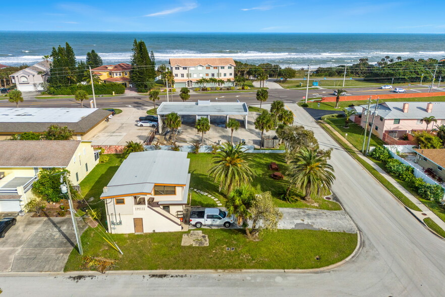 106 Sunrise Ave, Satellite Beach, FL for sale - Primary Photo - Image 1 of 12