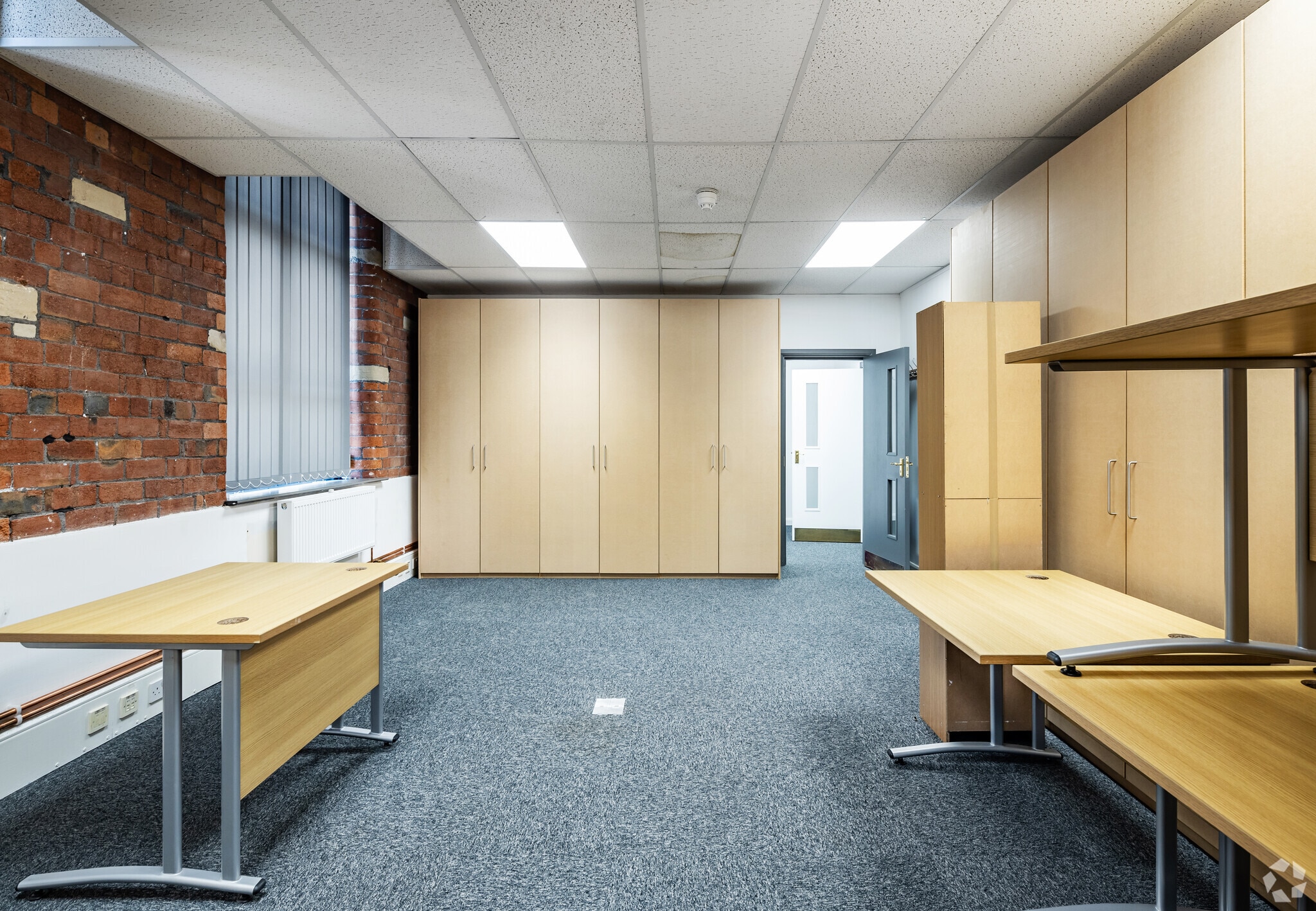 Woodvale Rd, Brighouse for lease Interior Photo- Image 1 of 6