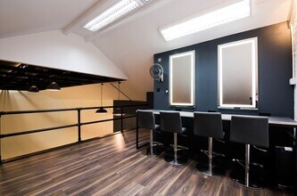 38-40 Upper Clapton Rd, London for lease Interior Photo- Image 1 of 16