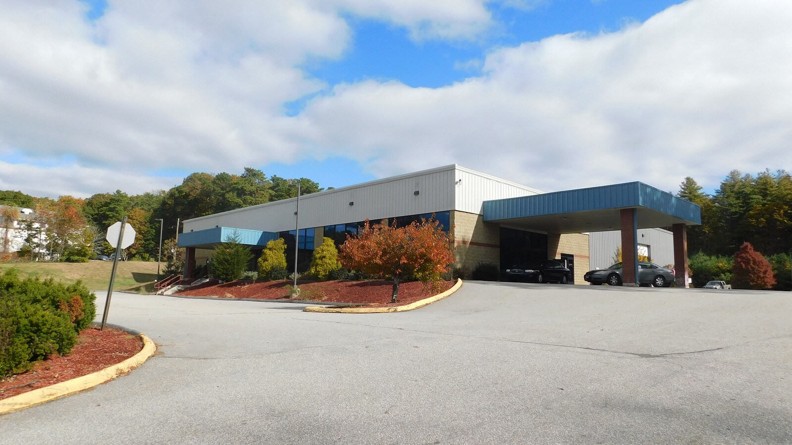 574 Wauregan Rd, Danielson, CT 06239