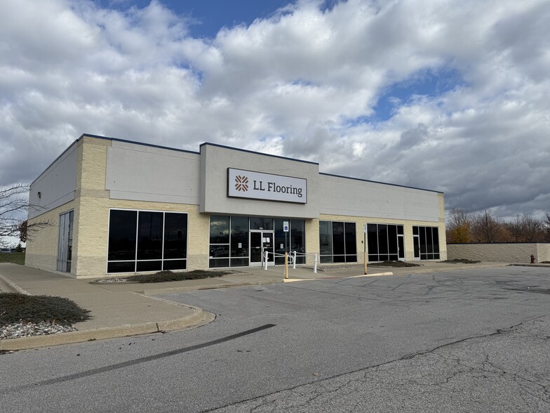 5901 Brockway Rd, Saginaw, MI for lease - Primary Photo - Image 1 of 6