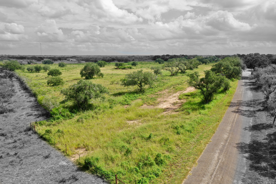 TBD Reyes Road, Beeville, TX for sale - Primary Photo - Image 1 of 1