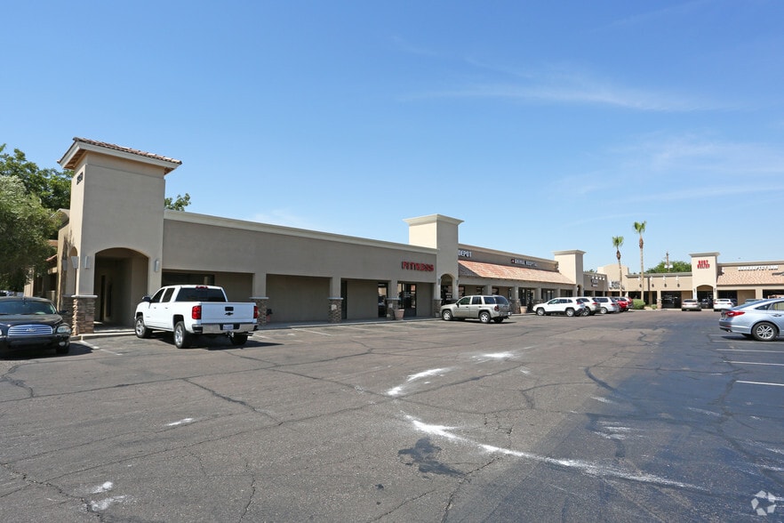 2950 N Dobson Rd, Chandler, AZ for lease - Building Photo - Image 1 of 9