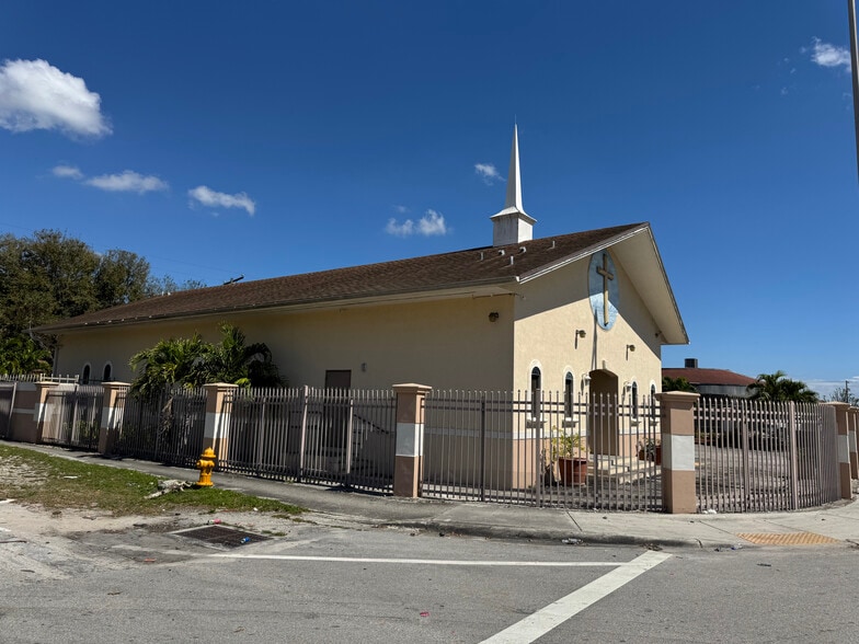 1595 NW 119th St, Miami, FL for sale - Building Photo - Image 3 of 6