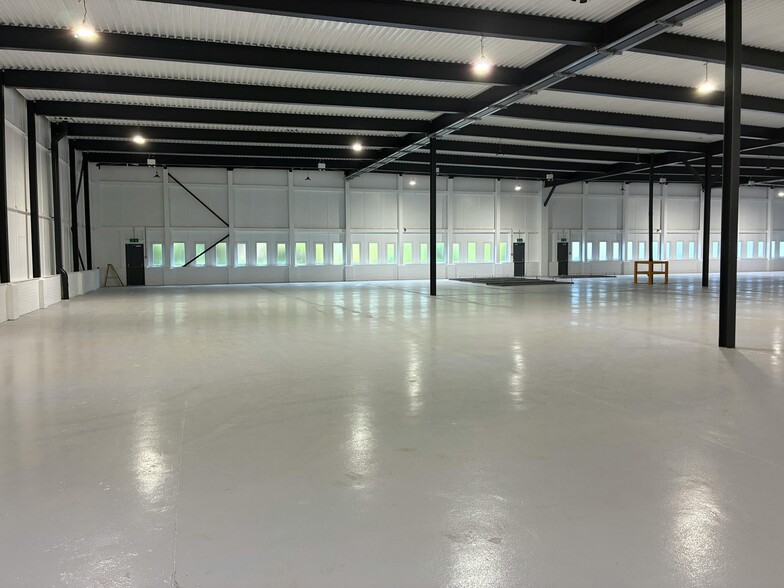 Maxwell Rd, Peterborough for lease - Building Photo - Image 3 of 21