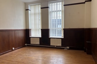 Nelson St, Stroud for lease Interior Photo- Image 1 of 3