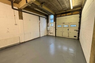 Eelmoor Rd, Farnborough for lease Interior Photo- Image 2 of 5