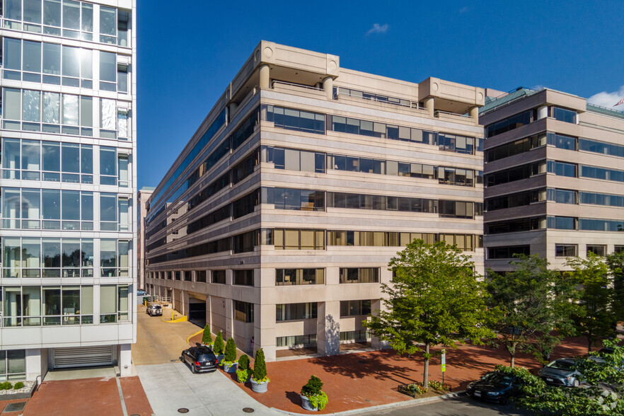 1227 25th St NW, Washington, DC for lease - Primary Photo - Image 1 of 8