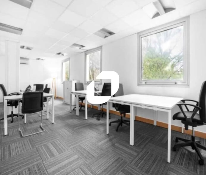 Office in Le Bouscat for lease - Interior Photo - Image 3 of 7