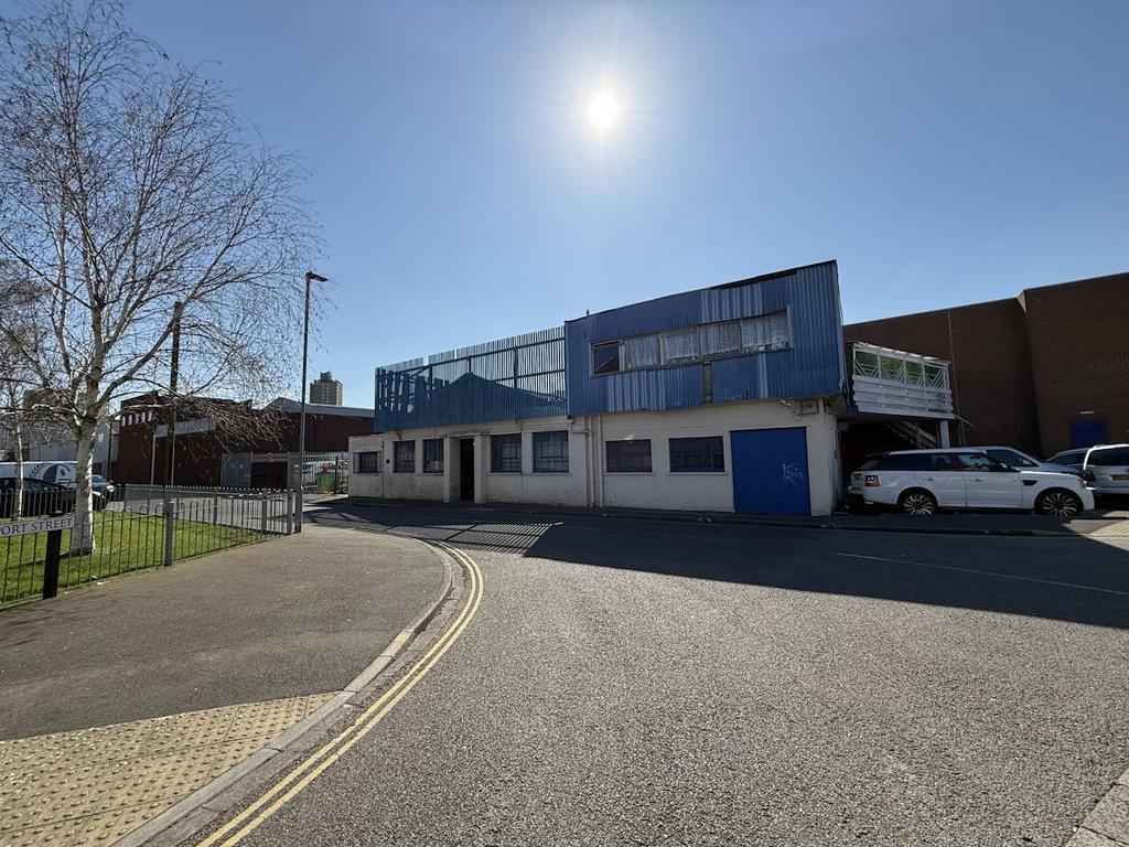 100 East Surrey St, Portsmouth for lease Building Photo- Image 1 of 35