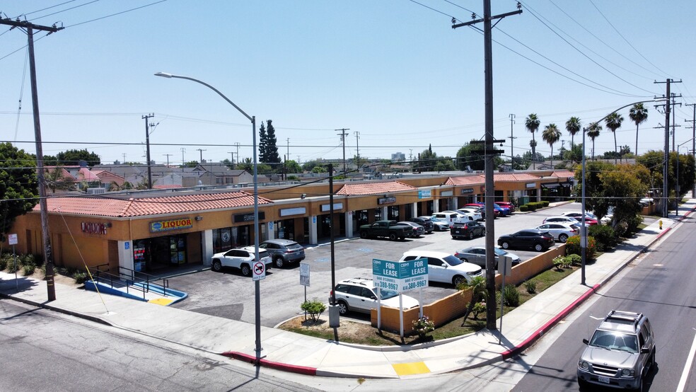 6020-6042 Santa Fe Ave, Huntington Park, CA for lease - Building Photo - Image 2 of 15