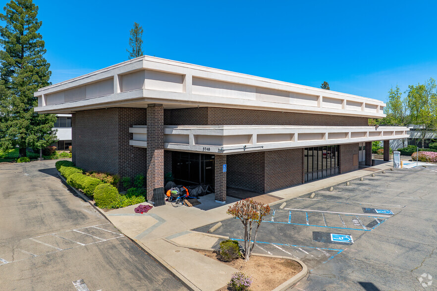 5748 Sunrise Blvd, Citrus Heights, CA for sale - Primary Photo - Image 1 of 6