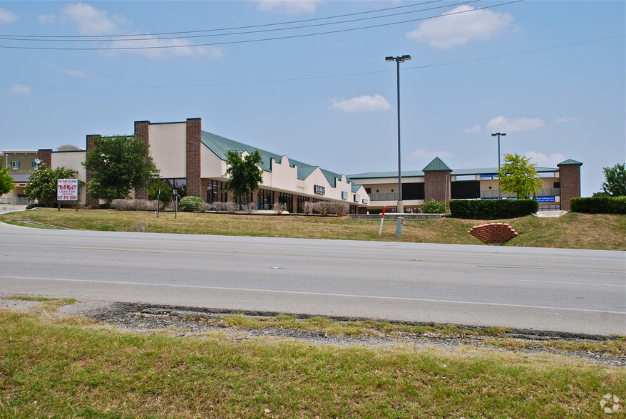 Medical City Decatur MOB Portfolio portfolio of 3 properties for sale on LoopNet.com - Primary Photo - Image 2 of 19