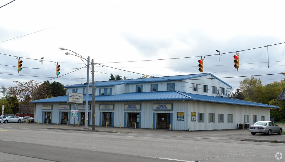 3711 W 12th St, Erie, PA for sale - Building Photo - Image 1 of 19