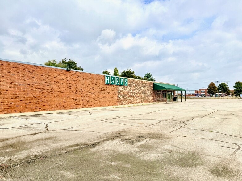 104 W State Highway 162, Clarkton, MO for sale - Building Photo - Image 3 of 17