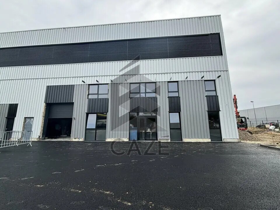 Flex in Lormont for lease Building Photo- Image 1 of 5