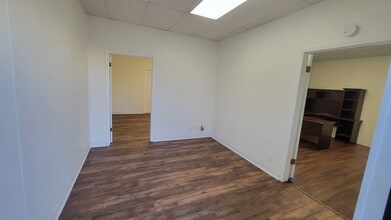 11549 Old Perrin Beitel Rd, San Antonio, TX for lease Interior Photo- Image 2 of 6