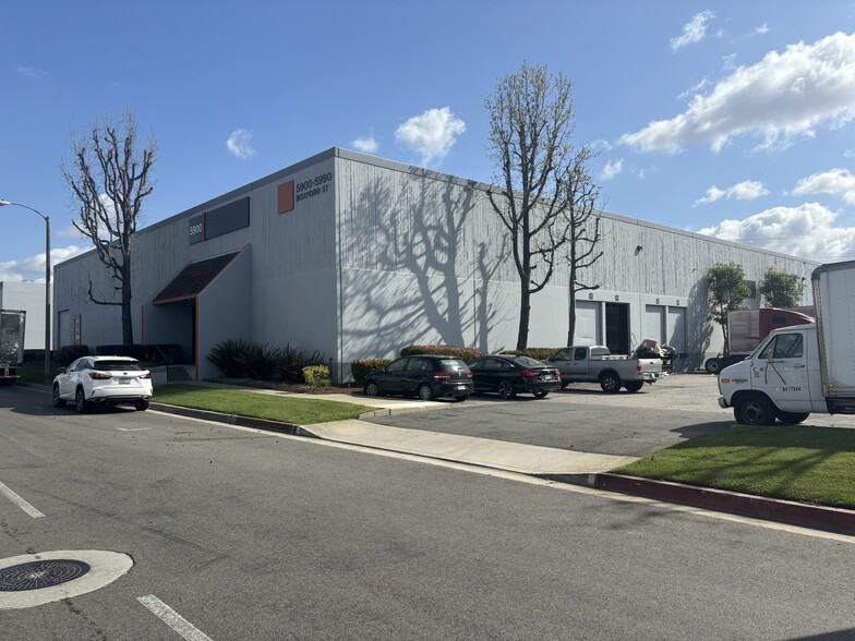 5900-5990 Boxford Ave, Commerce, CA for lease - Building Photo - Image 1 of 4