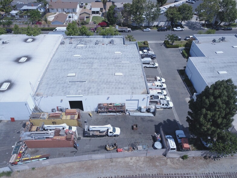 602 W Southern Ave, Orange, CA for lease - Building Photo - Image 2 of 7