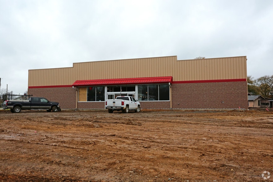 4300 Vanderbilt Rd, Birmingham, AL for lease - Primary Photo - Image 2 of 12