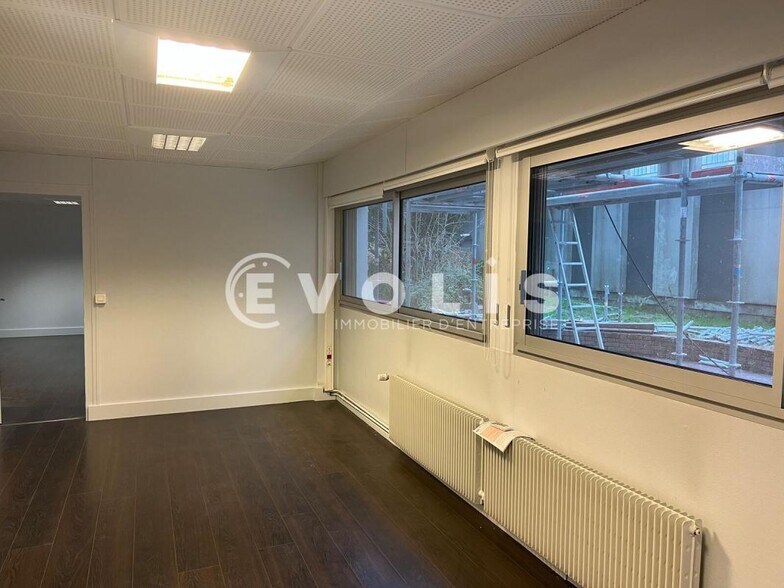 Office in Paris for lease - Interior Photo - Image 2 of 3