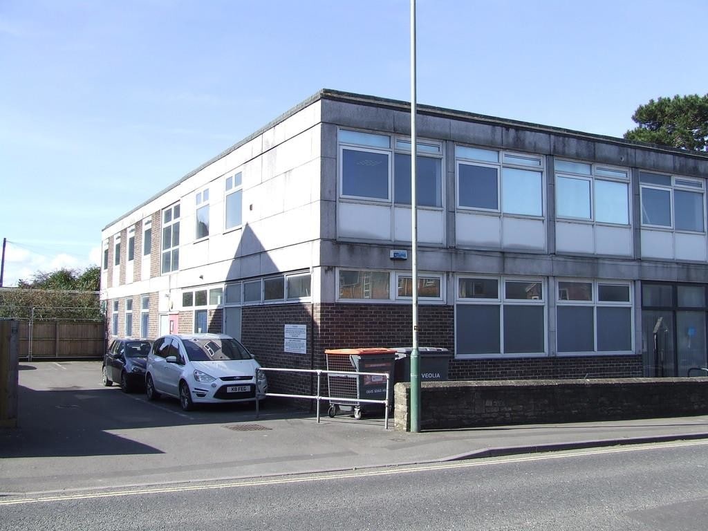 The Halve, Trowbridge for sale Primary Photo- Image 1 of 1