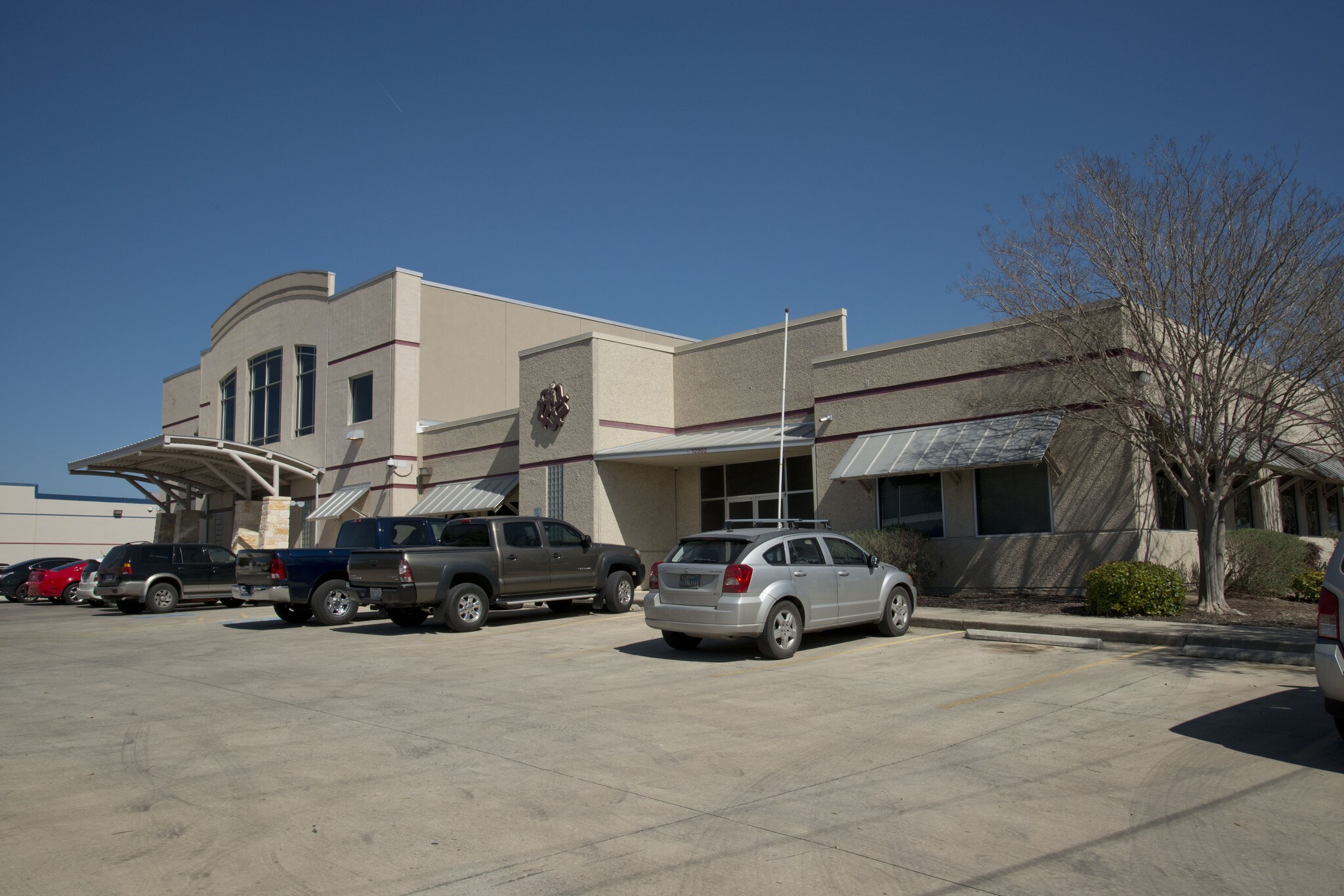 Flex in San Antonio, TX for sale Building Photo- Image 1 of 1