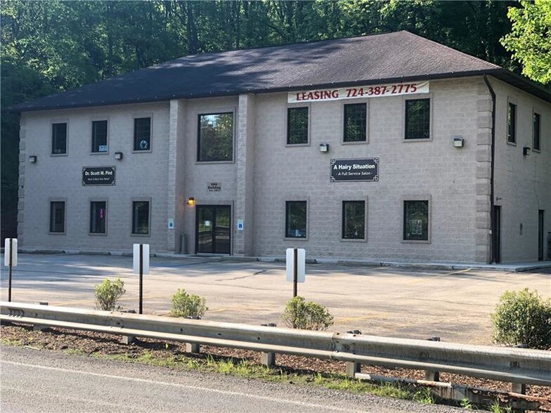 7950 Saltsburg Rd, Plum, PA 15239