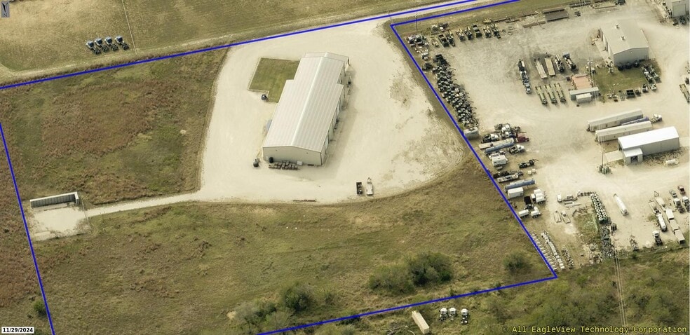 293 Corgey Rd, Pleasanton, TX for lease - Building Photo - Image 2 of 12