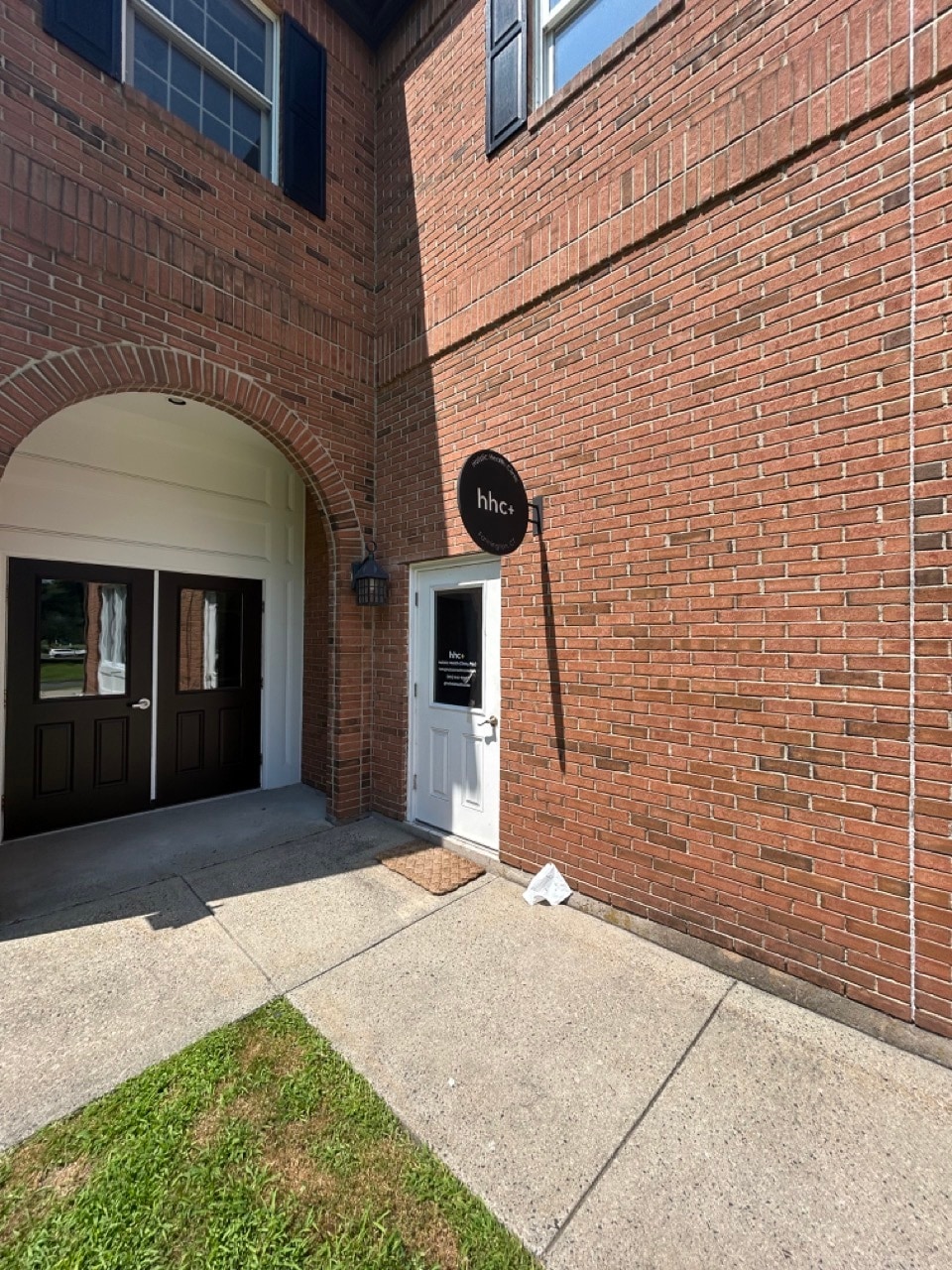 1051 Farmington Ave, Farmington, CT for lease Interior Photo- Image 1 of 9