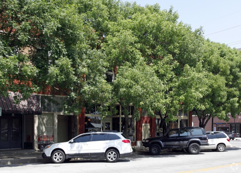 201-203 N Main St, Tulsa, OK for lease - Building Photo - Image 3 of 4