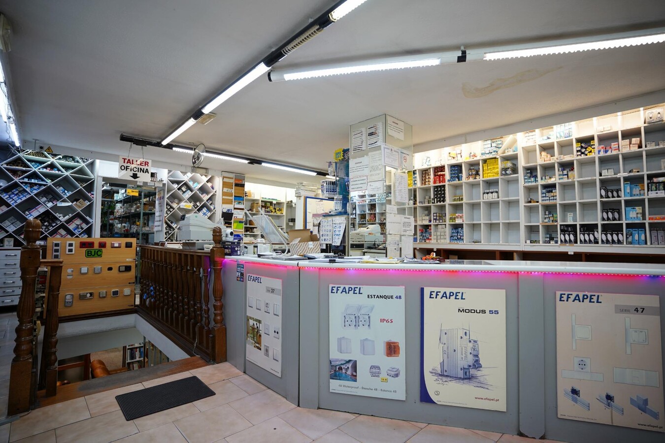 Valladolid, VLL 47004 - Unit IZ - - Interior Photo - Image 2 of 22