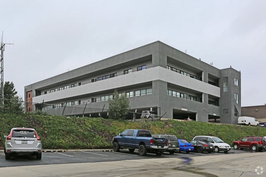 5125 Convoy St, San Diego, CA for lease - Building Photo - Image 3 of 4