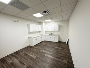 1818 S Australian Ave, West Palm Beach, FL for lease Interior Photo- Image 2 of 5