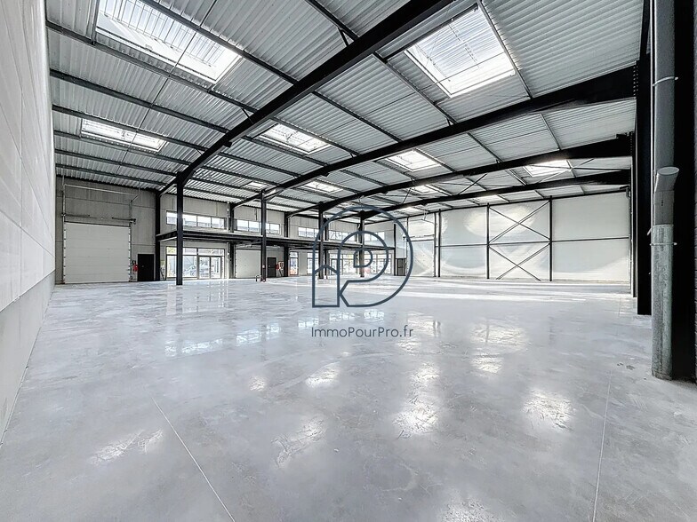 Flex in LA CHAPELLE-D'ARMENTIERES for sale - Interior Photo - Image 2 of 7