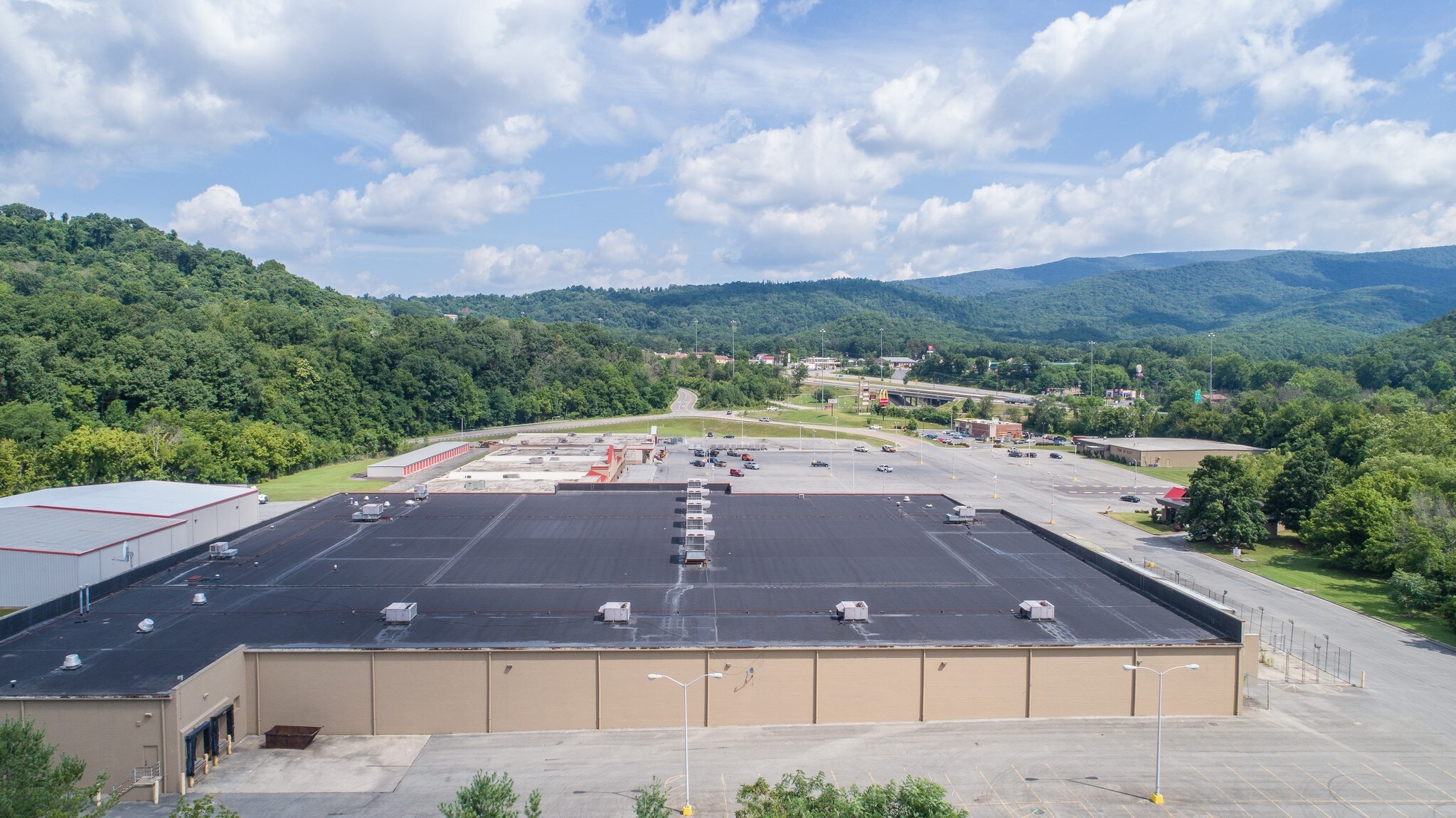 105 Mall Rd, Covington, VA for sale Primary Photo- Image 1 of 1