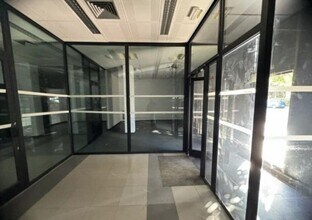 Retail in Móstoles, Madrid for lease Interior Photo- Image 2 of 10