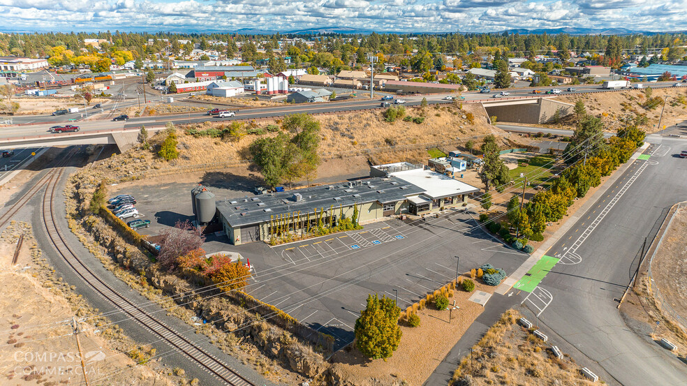 50 SW Division St, Bend, OR for lease - Primary Photo - Image 2 of 17