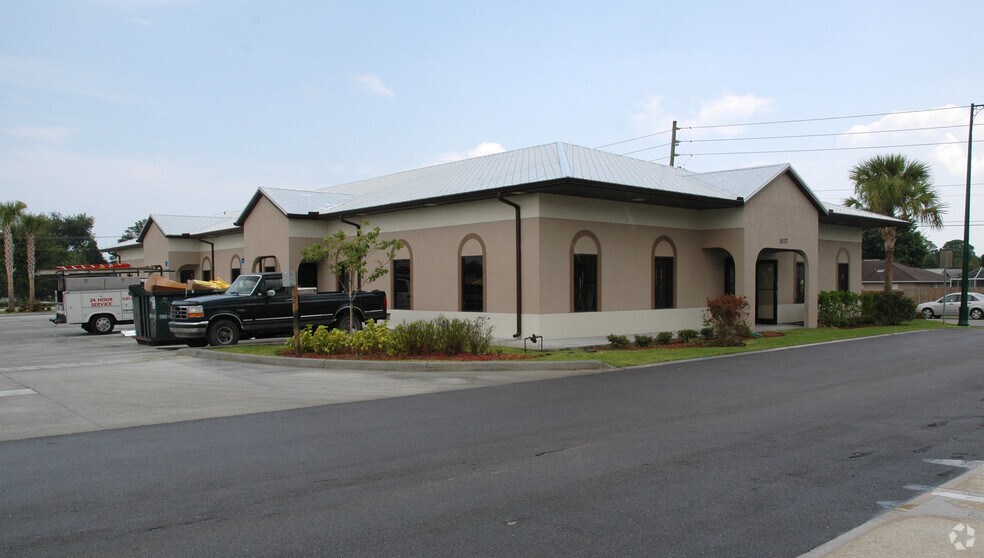 1037 Pathfinder Way, Rockledge, FL for sale - Primary Photo - Image 1 of 1